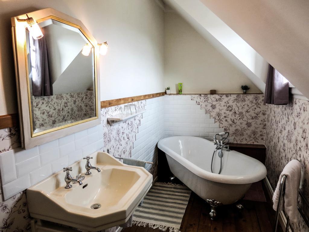 La Passerelle Des Corton B&B Aloxe-Corton Rum bild